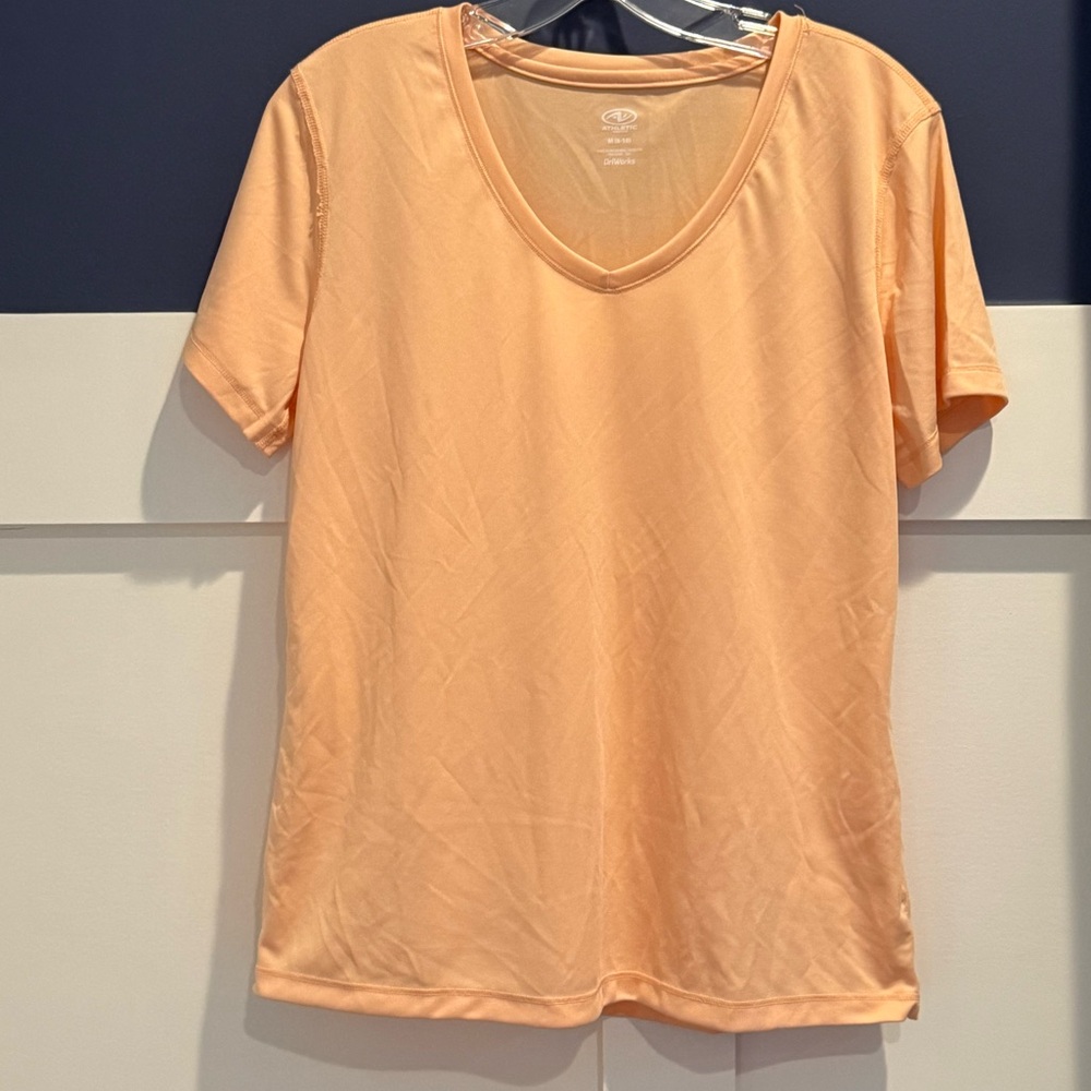 Peach V-Neck Women's Athletic Top Size M